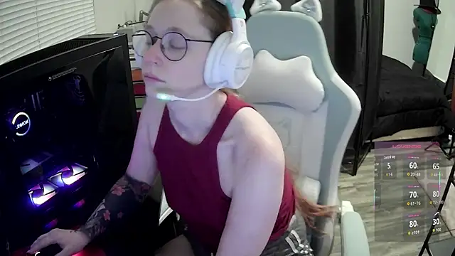 LilyFoxxx online show from July 18, 2026, 5:11 am