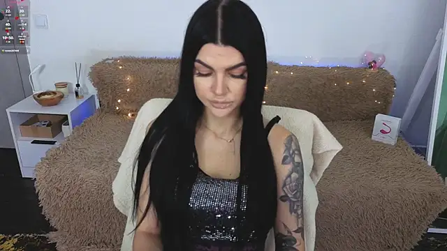 Tiffany lab online show from September 12, 2025, 8:25 am