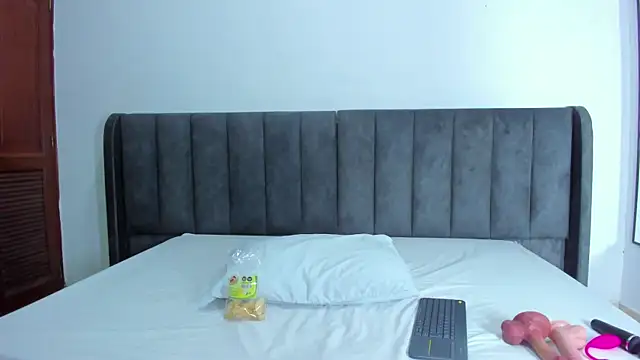 valtira nova online show from March 14, 2025, 3:37 am