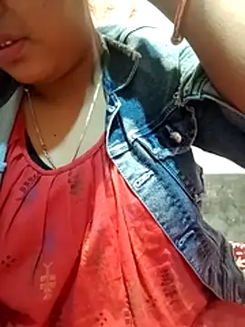 Super-Couple online show from January 7, 2026, 4:42 pm