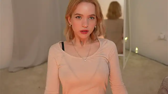 Snapshot of lolly_pie chatting on December 31, 2024, 4:14 pm lolly pie online show from December 31, 2024, 4:14 pm