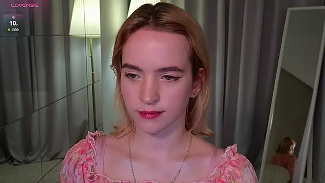 Snapshot of lolly_pie chatting on February 14, 2025, 3:26 pm lolly pie online show from February 14, 2025, 3:26 pm