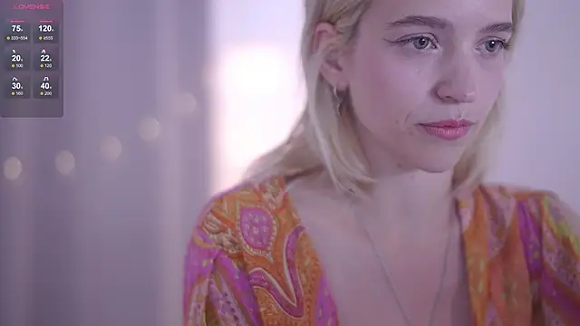 Snapshot of lolly_pie chatting on October 2, 2025, 10:00 am lolly pie online show from October 2, 2025, 10:00 am