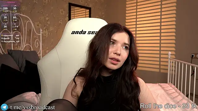 Snapshot of Hidden_boobs chatting on December 20, 2024, 4:25 pm Hidden boobs online show from December 20, 2024, 4:25 pm