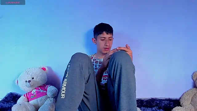 Snapshot of BIG_cockpether chatting on November 13, 2025, 12:15 pm BIG cockpether online show from November 13, 2025, 12:15 pm