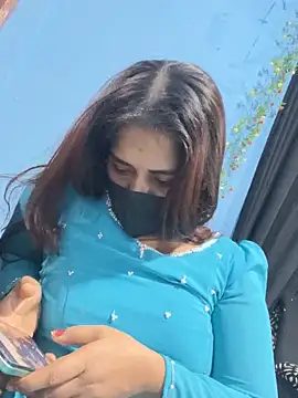 Snapshot of Black_Glow chatting on February 9, 2025, 3:01 pm Black Glow online show from February 9, 2025, 3:01 pm