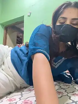 Snapshot of Black_Glow chatting on February 13, 2025, 3:14 pm Black Glow online show from February 13, 2025, 3:14 pm