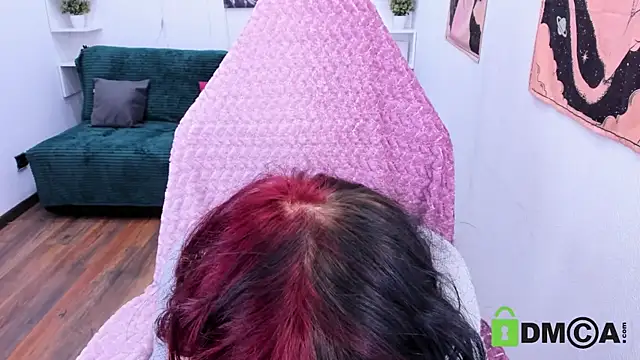 Snapshot of ElizaNik_ chatting on March 17, 2025, 5:45 am ElizaNik online show from March 17, 2025, 5:45 am