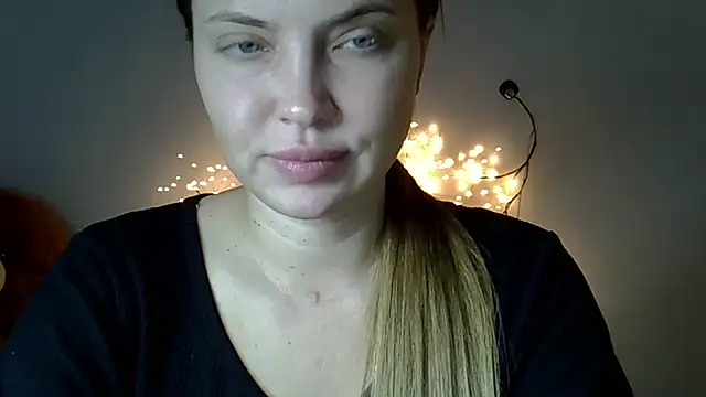 Lucky Anna online show from March 10, 2026, 7:30 pm