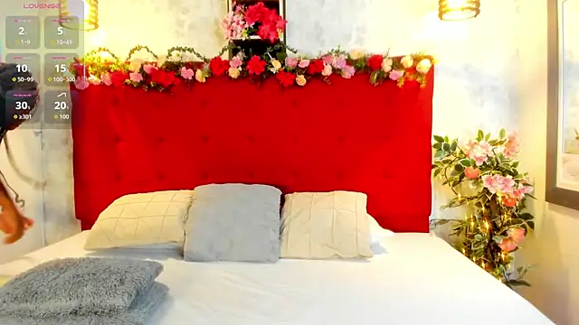 Snapshot of SilvannaFit chatting on October 8, 2025, 10:46 am SilvannaFit online show from October 8, 2025, 10:46 am