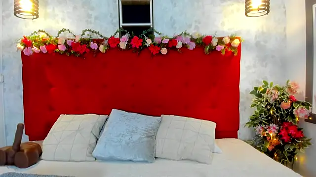 Snapshot of SilvannaFit chatting on November 5, 2025, 12:16 pm SilvannaFit online show from November 5, 2025, 12:16 pm