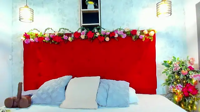 Snapshot of SilvannaFit chatting on November 12, 2025, 12:16 pm SilvannaFit online show from November 12, 2025, 12:16 pm