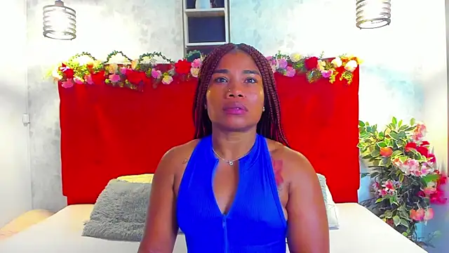 Snapshot of SilvannaFit chatting on May 25, 2026, 11:27 am SilvannaFit online show from May 25, 2026, 11:27 am
