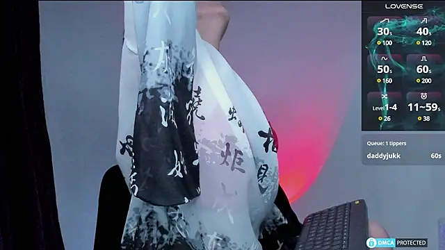 lnxmst online show from December 3, 2024, 4:03 am