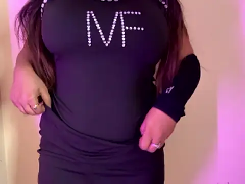 wildestcouplee online show from March 11, 2026, 9:10 pm