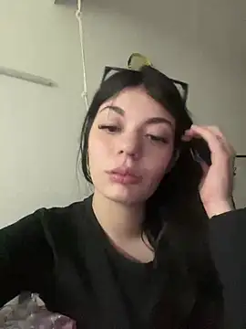 candycamiila online show from August 1, 2026, 8:02 am