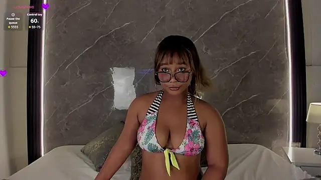 RachellEbony online show from May 15, 2026, 12:56 pm