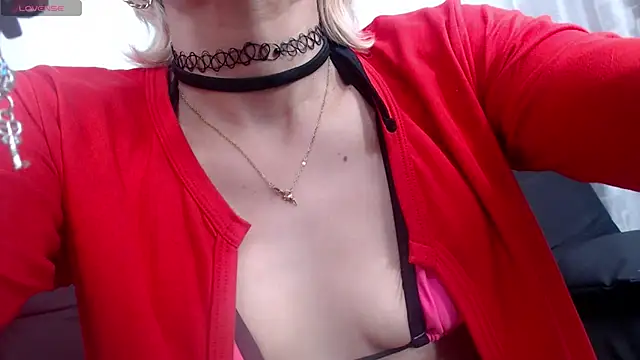 Snapshot of ariana_crazzy chatting on January 15, 2025, 9:13 am ariana crazzy online show from January 15, 2025, 9:13 am