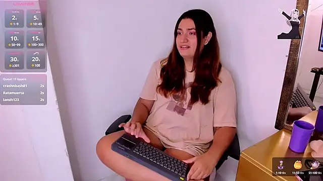 Valery Maravilla  online show from December 13, 2024, 10:55 pm