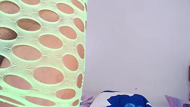 blondebitchlitle online show from June 23, 2026, 1:31 pm
