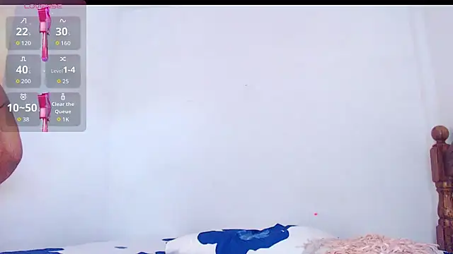 blondebitchlitle online show from June 28, 2026, 12:44 pm