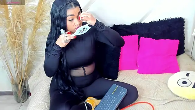 ScarlethNatasha online show from December 19, 2025, 2:29 am