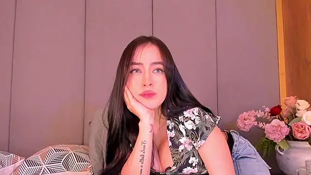 Snapshot of ArwenMuse chatting on March 20, 2025, 4:07 am ArwenMuse online show from March 20, 2025, 4:07 am