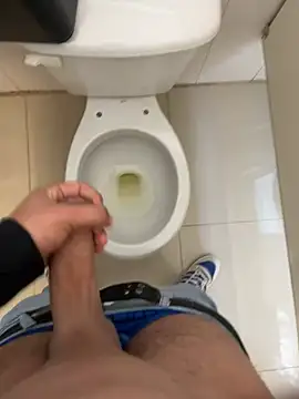 mylovetr1 online show from February 4, 2025, 8:49 pm