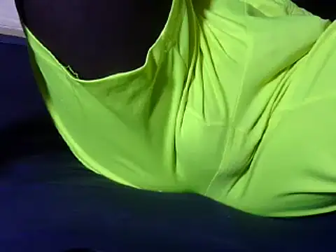 Snapshot of kingmaestro_ chatting on March 12, 2025, 5:35 am kingmaestro online show from March 12, 2025, 5:35 am