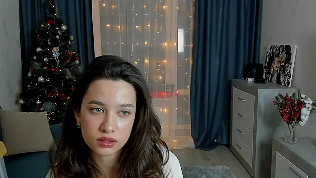 Snapshot of EmeliaReaper chatting on February 17, 2025, 1:04 am EmeliaReaper online show from February 17, 2025, 1:04 am