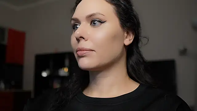 Snapshot of MollyCheiz chatting on December 22, 2024, 2:17 am MollyCheiz online show from December 22, 2024, 2:17 am