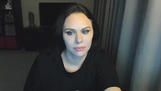 Snapshot of MollyCheiz chatting on September 17, 2025, 10:11 pm MollyCheiz online show from September 17, 2025, 10:11 pm