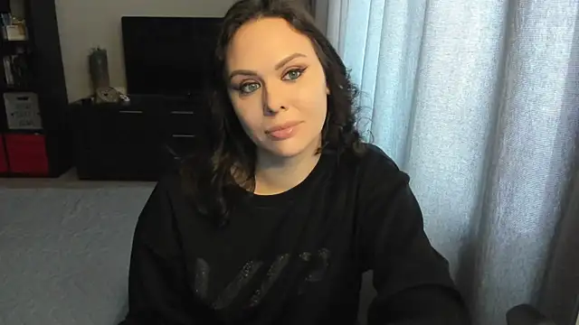 Snapshot of MollyCheiz chatting on October 19, 2025, 9:10 am MollyCheiz online show from October 19, 2025, 9:10 am