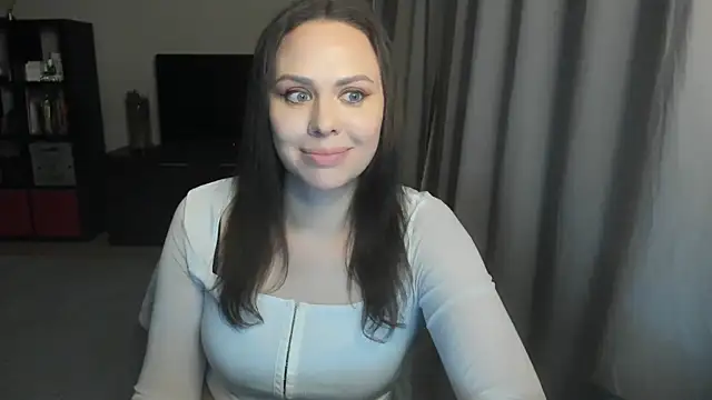 MollyCheiz online show from March 19, 2026, 6:34 pm