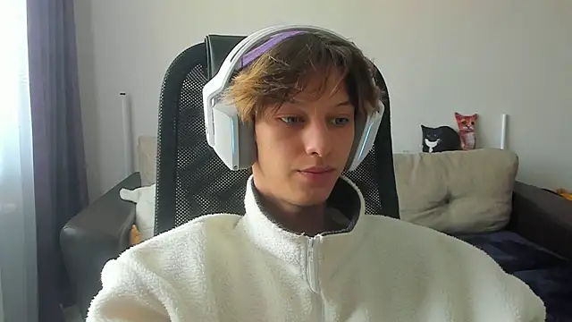 Ostin meow online show from September 9, 2025, 8:03 am