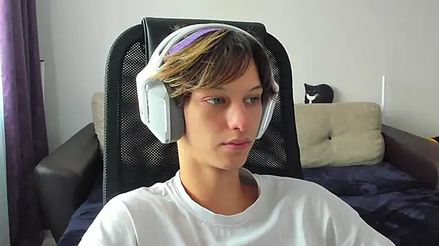 Ostin meow online show from September 21, 2025, 9:00 am