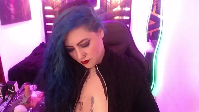 scarleth blue online show from May 18, 2026, 4:07 am