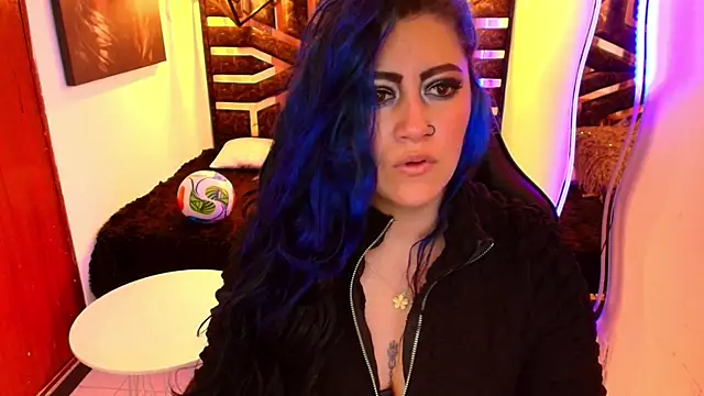 scarleth blue online show from June 10, 2026, 3:07 am