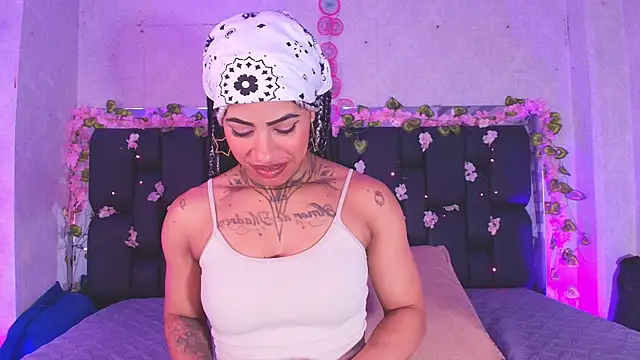 Snapshot of canela_oss chatting on September 19, 2025, 12:06 pm canela oss online show from September 19, 2025, 12:06 pm