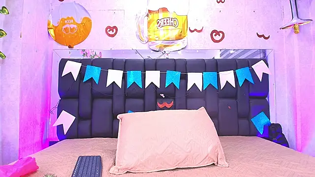 Snapshot of canela_oss chatting on September 25, 2025, 11:58 am canela oss online show from September 25, 2025, 11:58 am