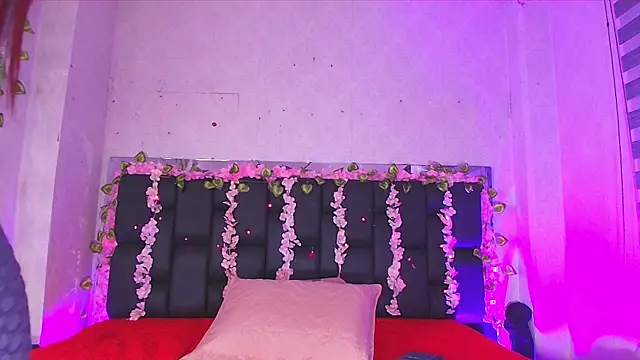 Snapshot of canela_oss chatting on October 7, 2025, 12:02 pm canela oss online show from October 7, 2025, 12:02 pm