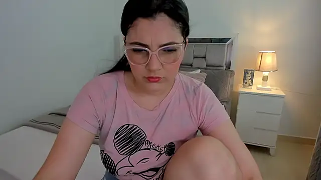 Camilaa bueno online show from March 20, 2026, 10:03 pm