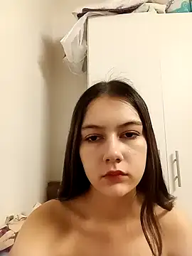 Snapshot of ella_grays chatting on December 4, 2024, 6:06 pm ella grays online show from December 4, 2024, 6:06 pm