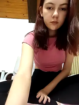 Snapshot of ella_grays chatting on December 19, 2024, 4:02 pm ella grays online show from December 19, 2024, 4:02 pm