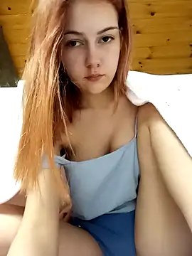 Snapshot of ella_grays chatting on January 1, 2025, 10:35 pm ella grays online show from January 1, 2025, 10:35 pm