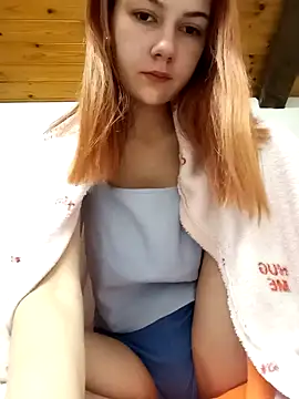 Snapshot of ella_grays chatting on January 2, 2025, 4:56 pm ella grays online show from January 2, 2025, 4:56 pm