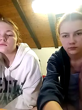 Snapshot of ella_grays chatting on January 22, 2025, 6:10 pm ella grays online show from January 22, 2025, 6:10 pm