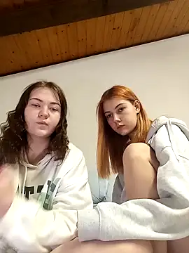 Snapshot of ella_grays chatting on February 2, 2025, 4:54 pm ella grays online show from February 2, 2025, 4:54 pm