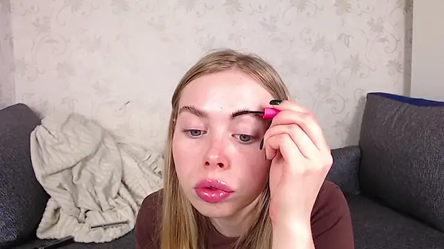 sofiaa here online show from May 15, 2026, 12:17 am