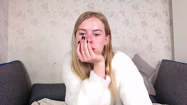 sofiaa here online show from May 17, 2026, 11:56 pm